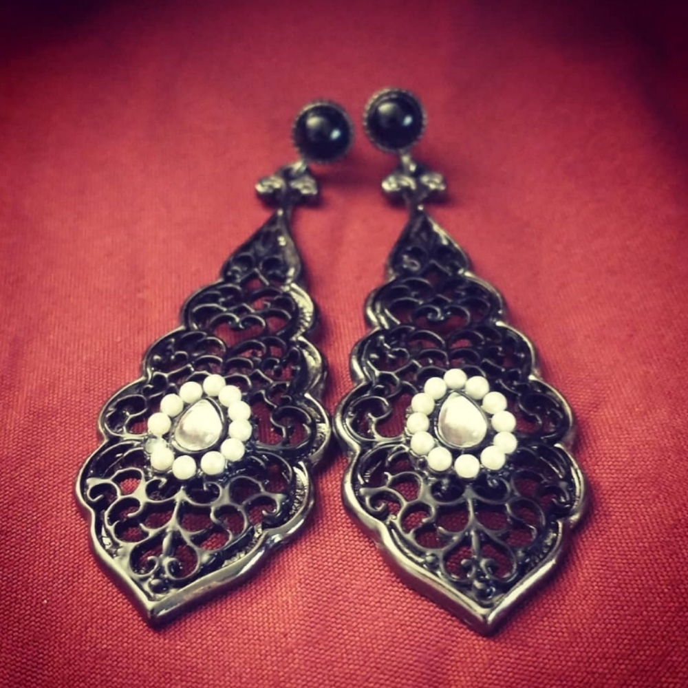 Black dangle earrings